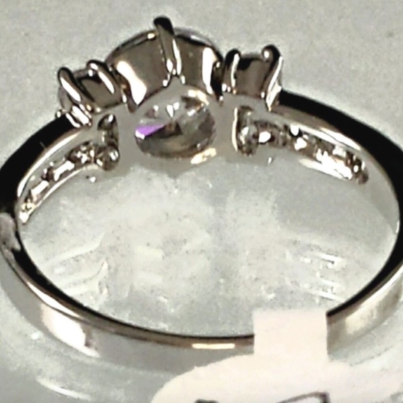 Silver Promise Ring  Cubic Zirconia  Ring  Size 5, 9 Round petal cut - Picture 4 of 7